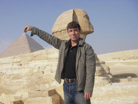 Pyramides